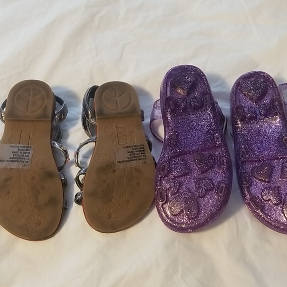 Girls size 9 and 10 sandals - Picture 4 of 4